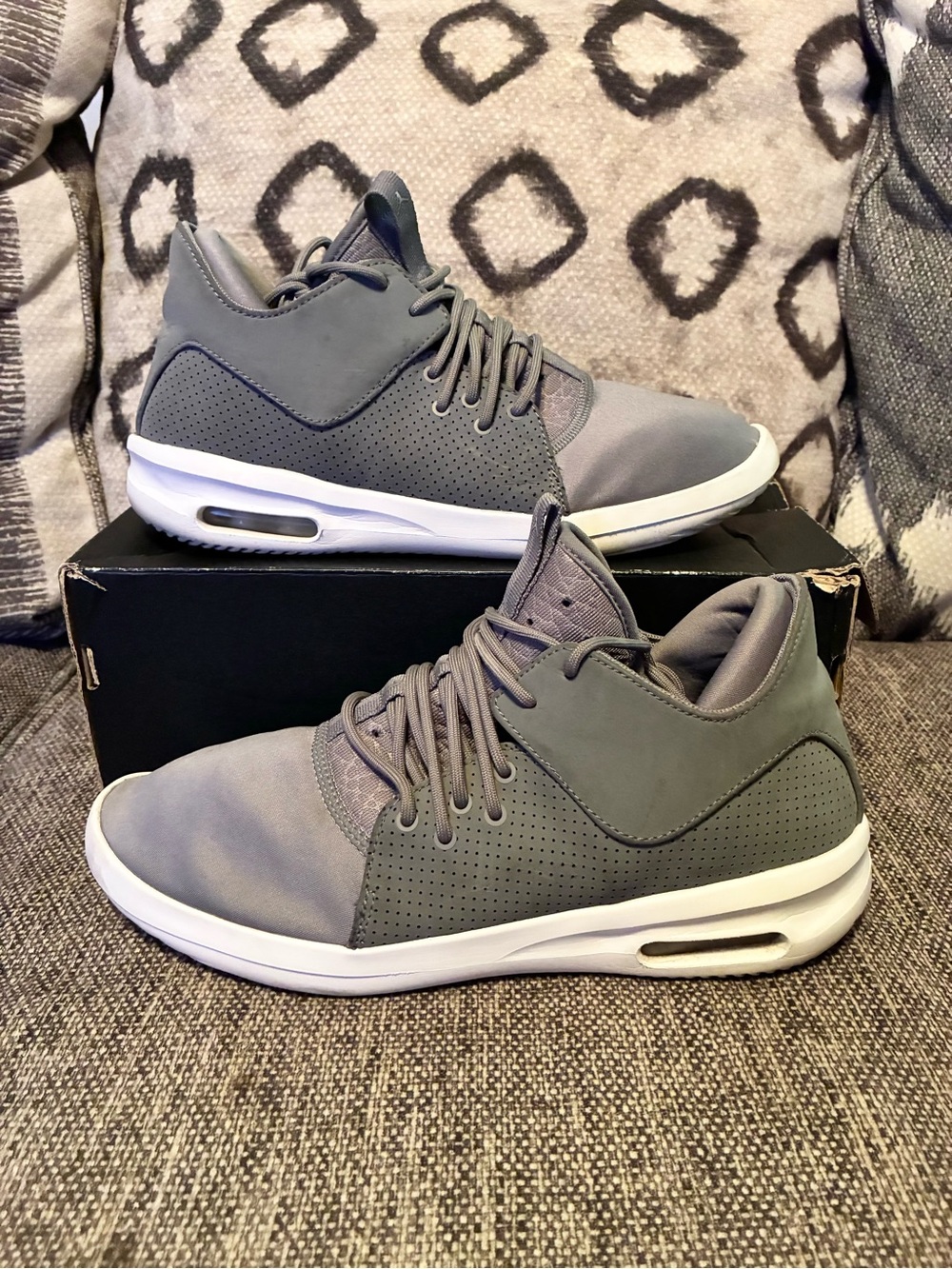 Air Jordan First Class Cool Grey/White Size 9